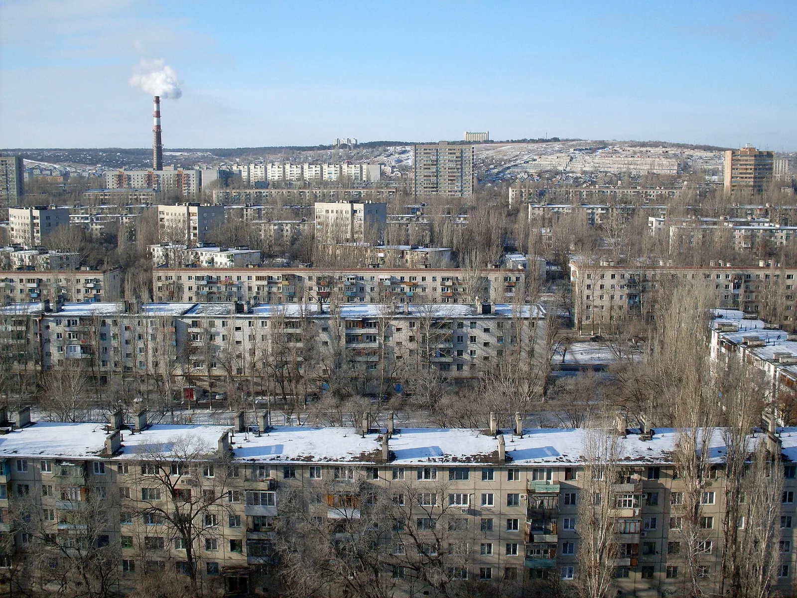 Дома-доминошки и первый снег (дек 08) - panoramio